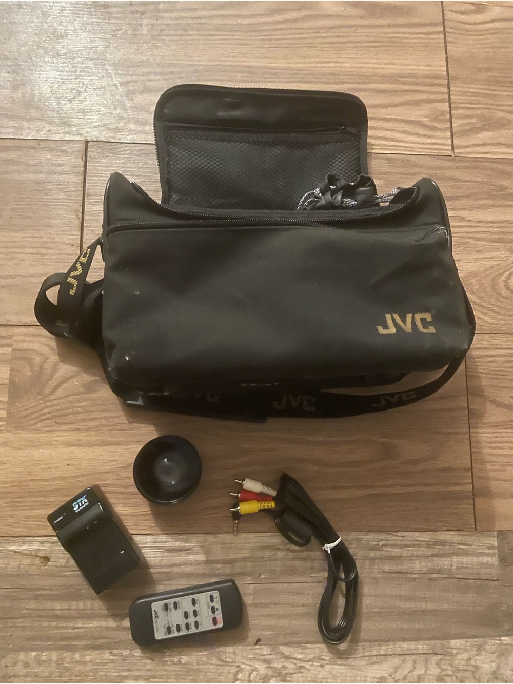 JVC Black Messenger Bag for Men - Everyday Tech Carry